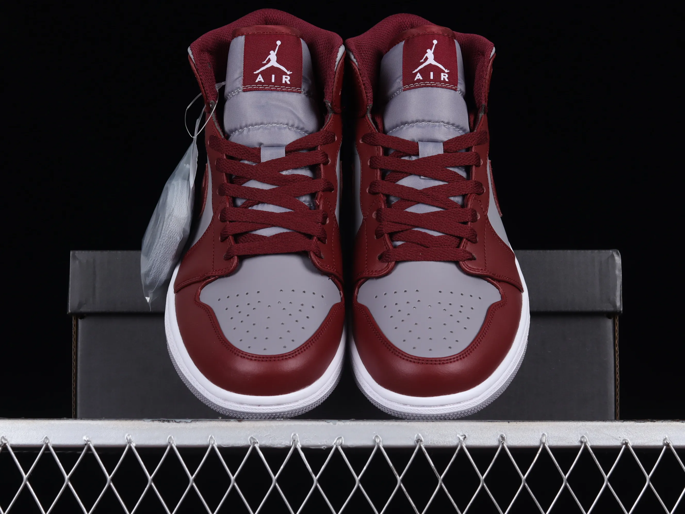 All categories Air Jordan Jordan series basketball shoes Air Jordan 1 Mid Air Jordan 1 Mid "Team Red" AJ1 Joe 1 wine red China basketball shoes DQ8426-615